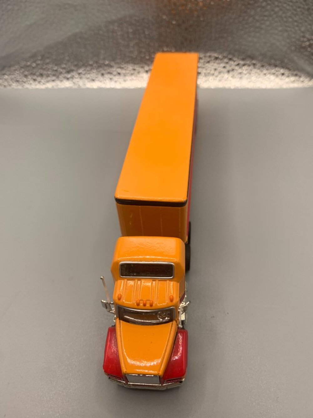 1:100 1997 Matchbox Mack Truck Honey Brown Lager Truck CCY05 WOB SELLING AS IS